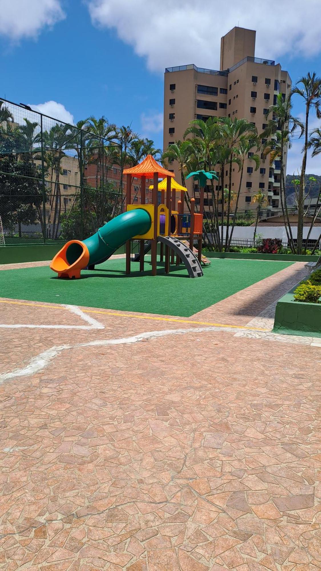 Apto Com Lazer Completo * Guarujá